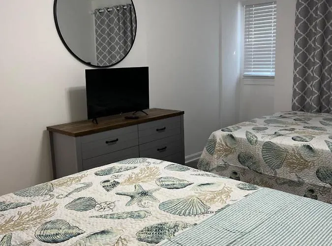 Crystal Sands Apartment *